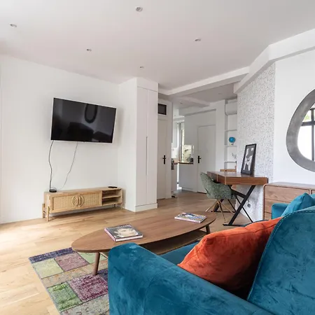 Grand Climatise 2br Avec Terrasse Apartment Paris