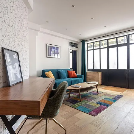 Grand Climatise 2br Avec Terrasse Apartment *