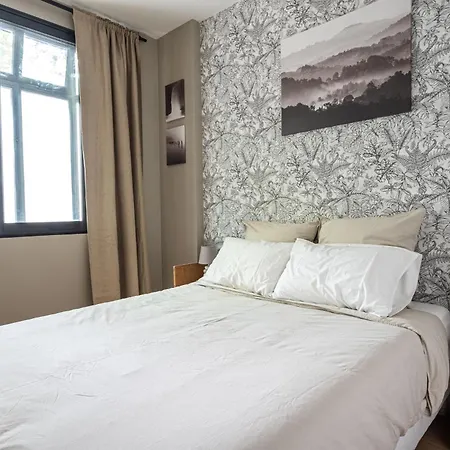 Apartment Grand Climatise 2br Avec Terrasse Paris